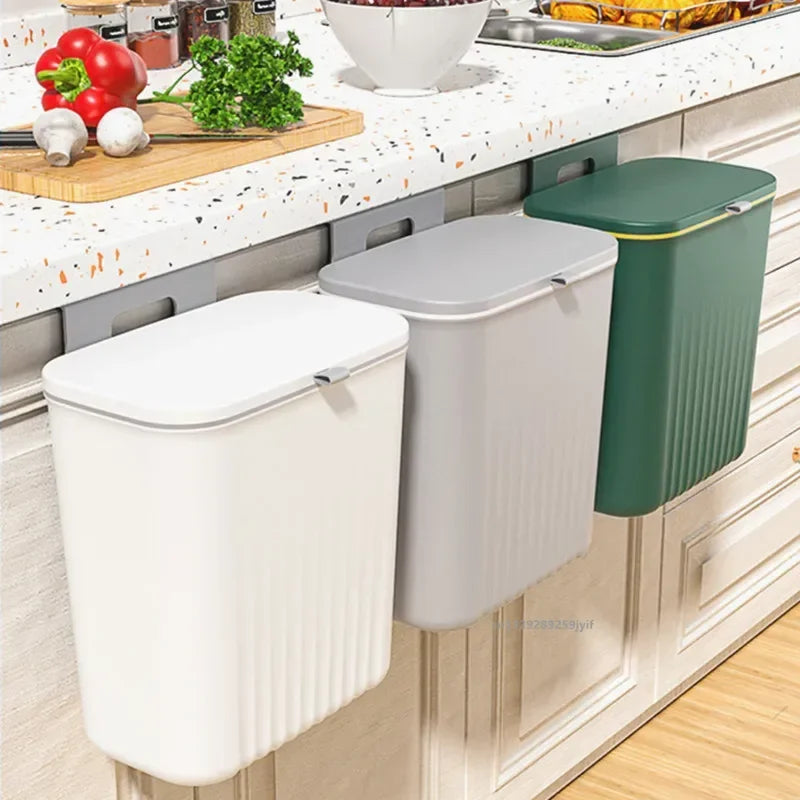 Poubelle murale suspendue 9L avec couvercle